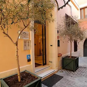 https://residence-arco-antico.sicilyhotelsitaly.net