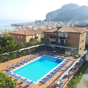 https://villa-belvedere-cefalu.sicilyhotelsitaly.net